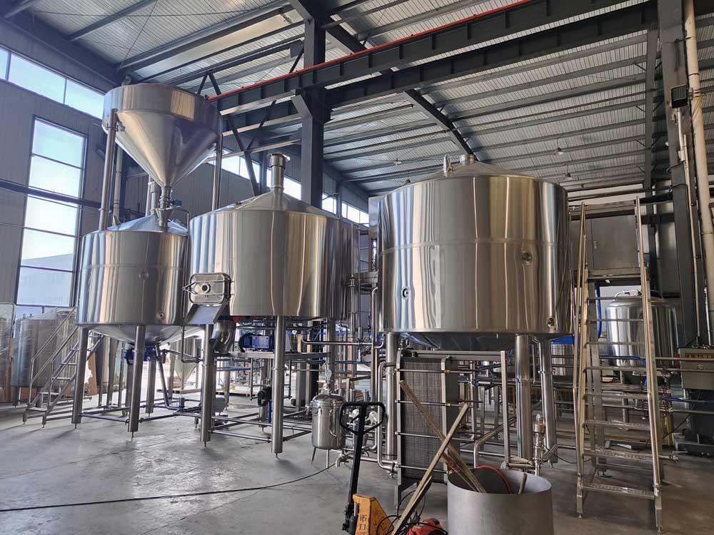 <b>5000L Stainless steel brewhou</b>